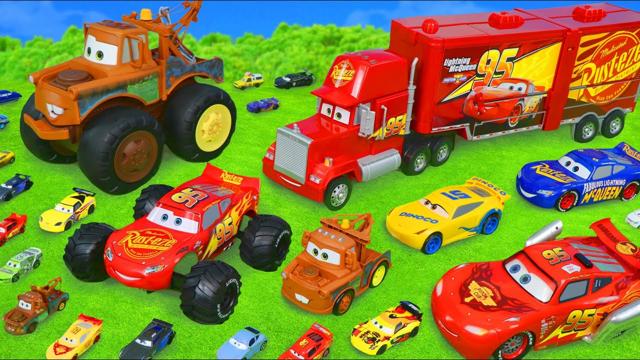 Disney Pixar Cars 3 Toys and Talking Lightning McQueen